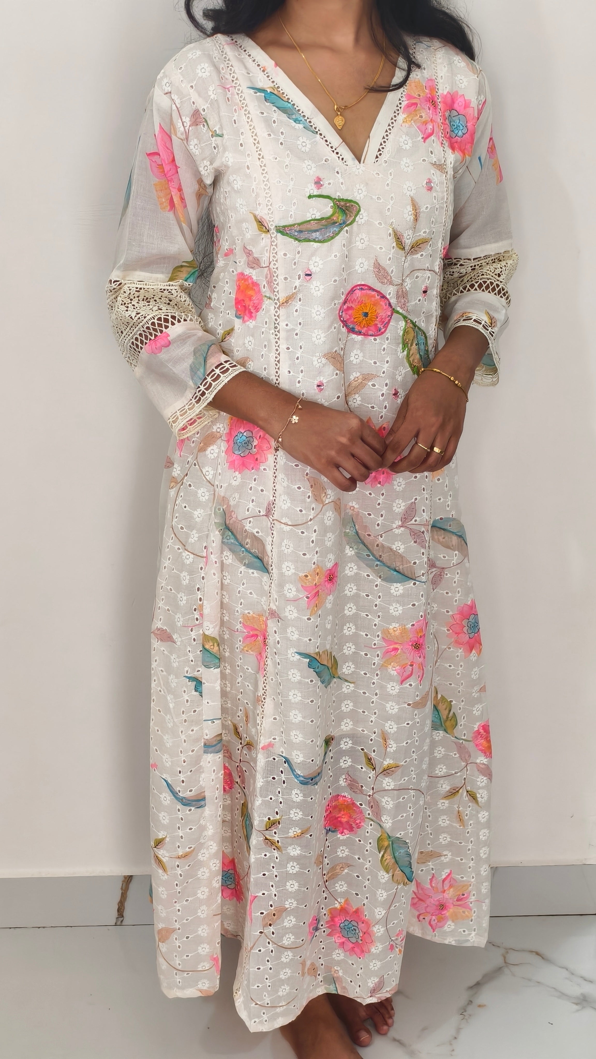 Anjanam Madhulika – White Multicolour Floral Long Kurti