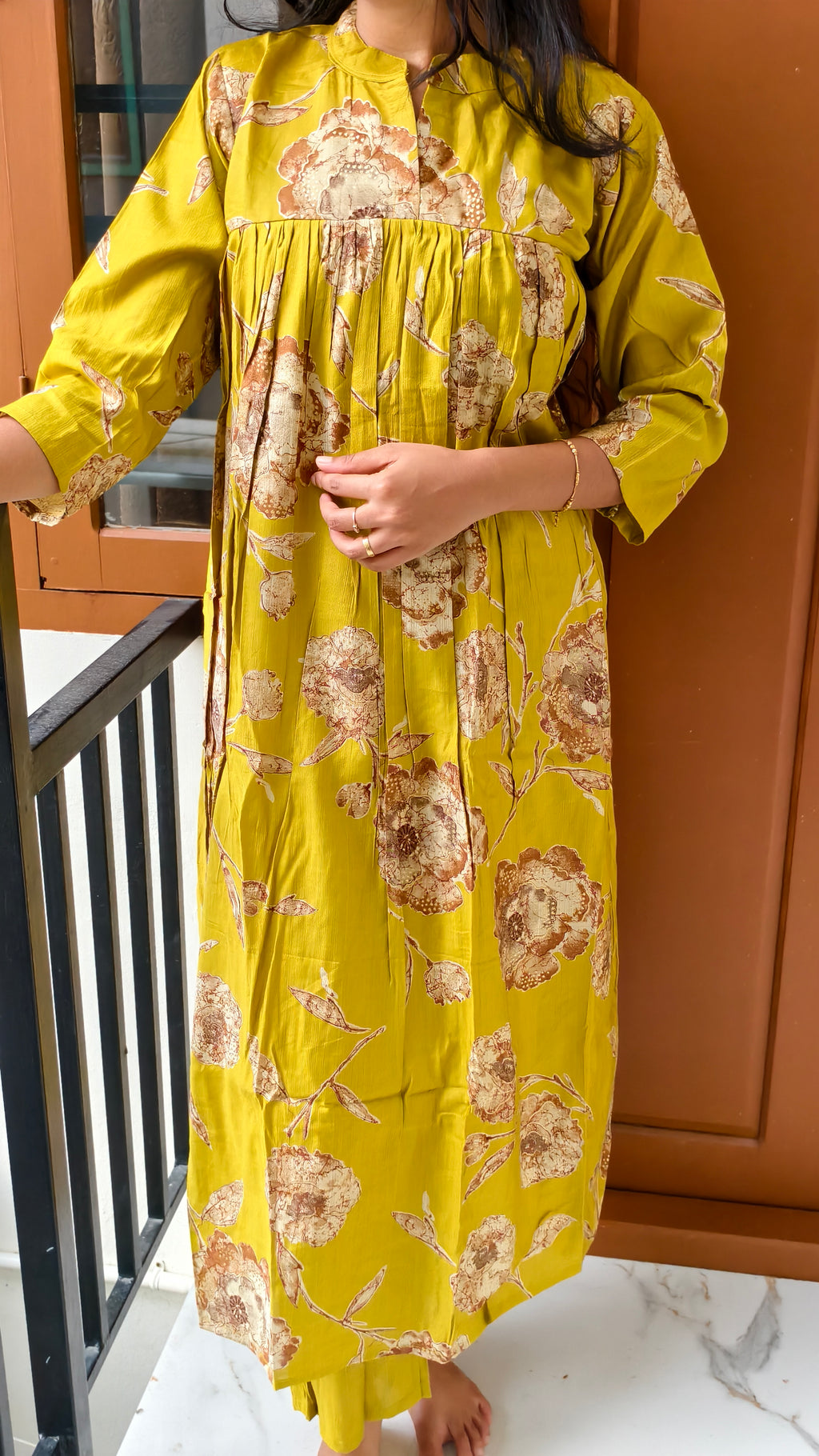 Anjanam Golden Bloom
Floral Printed Kurti