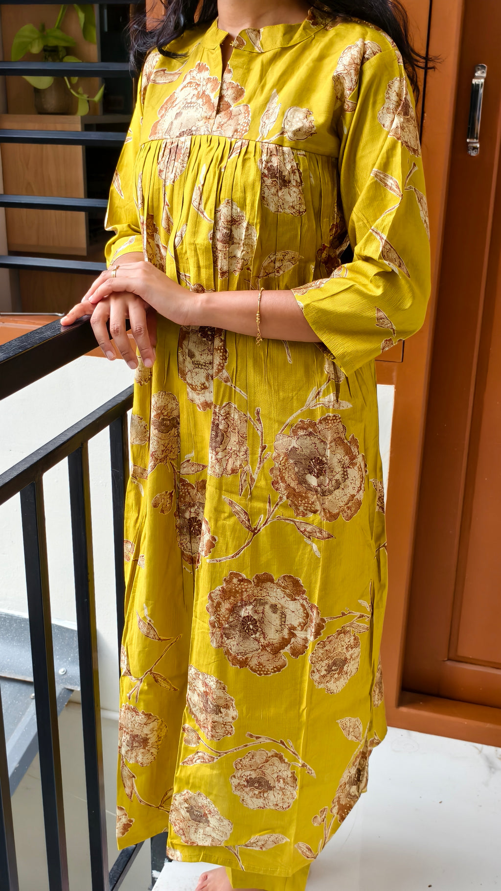 Anjanam Golden Bloom
Floral Printed Kurti